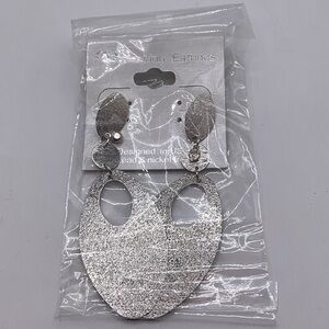 NWT  Shimmering Silver Leaf Earrings